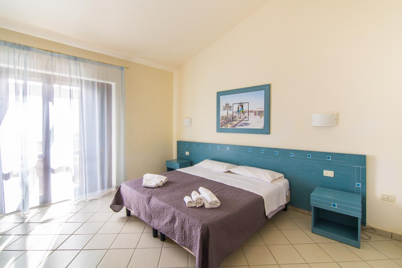 Nelema Village Resort Сан-Нікола-Арчелла Номер фото