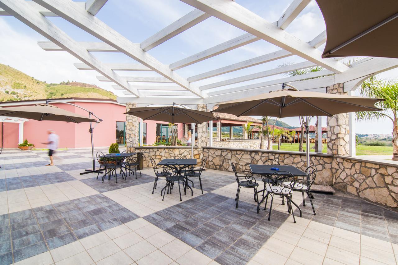 Nelema Village Resort Сан-Нікола-Арчелла Екстер'єр фото
