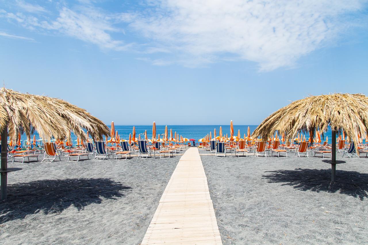 Nelema Village Resort Сан-Нікола-Арчелла Екстер'єр фото
