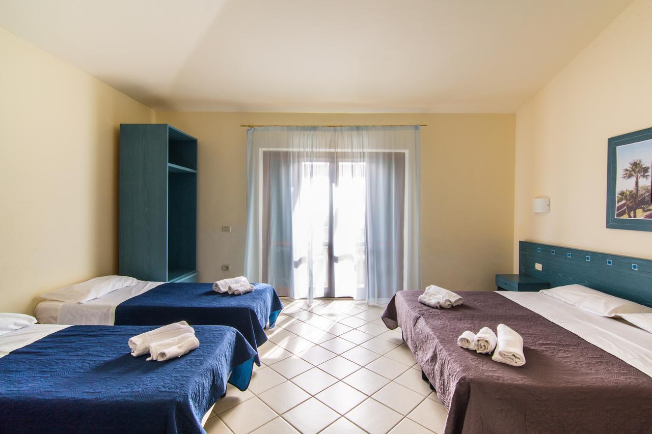 Nelema Village Resort Сан-Нікола-Арчелла Номер фото